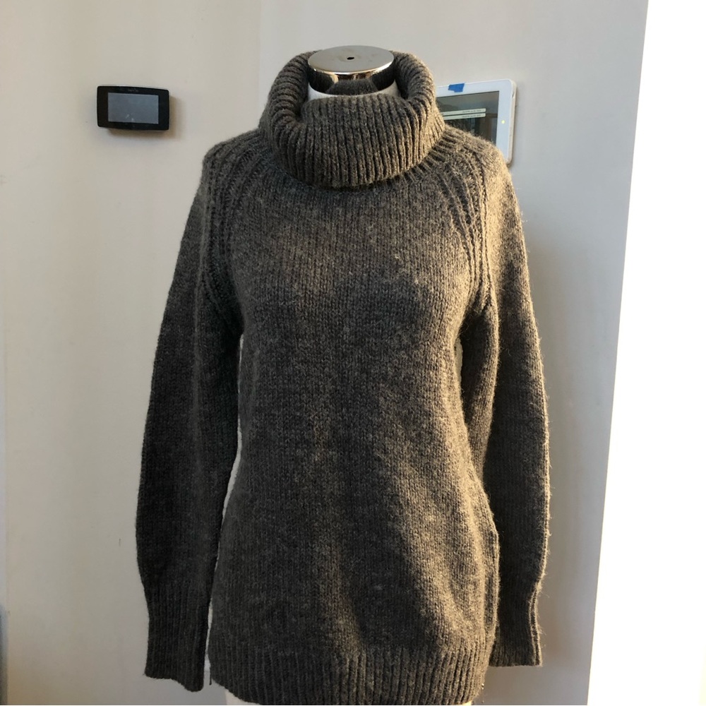 Anthropology Ruby Moon Sweater With Bottom Side Z… - image 2